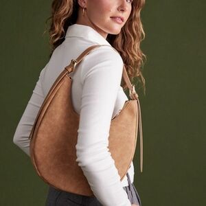 4th & Revoke Chic Tan Hobo Bag